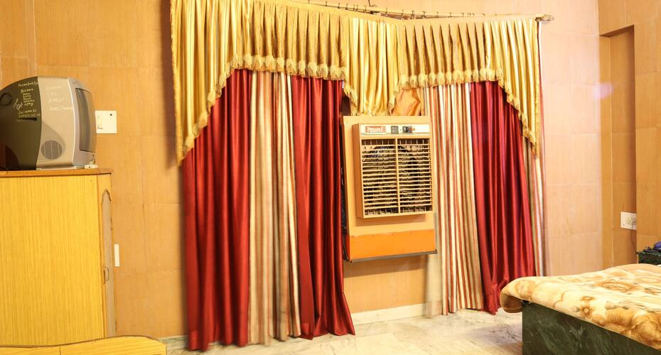 Hotel Holy Shrine, Katra 5